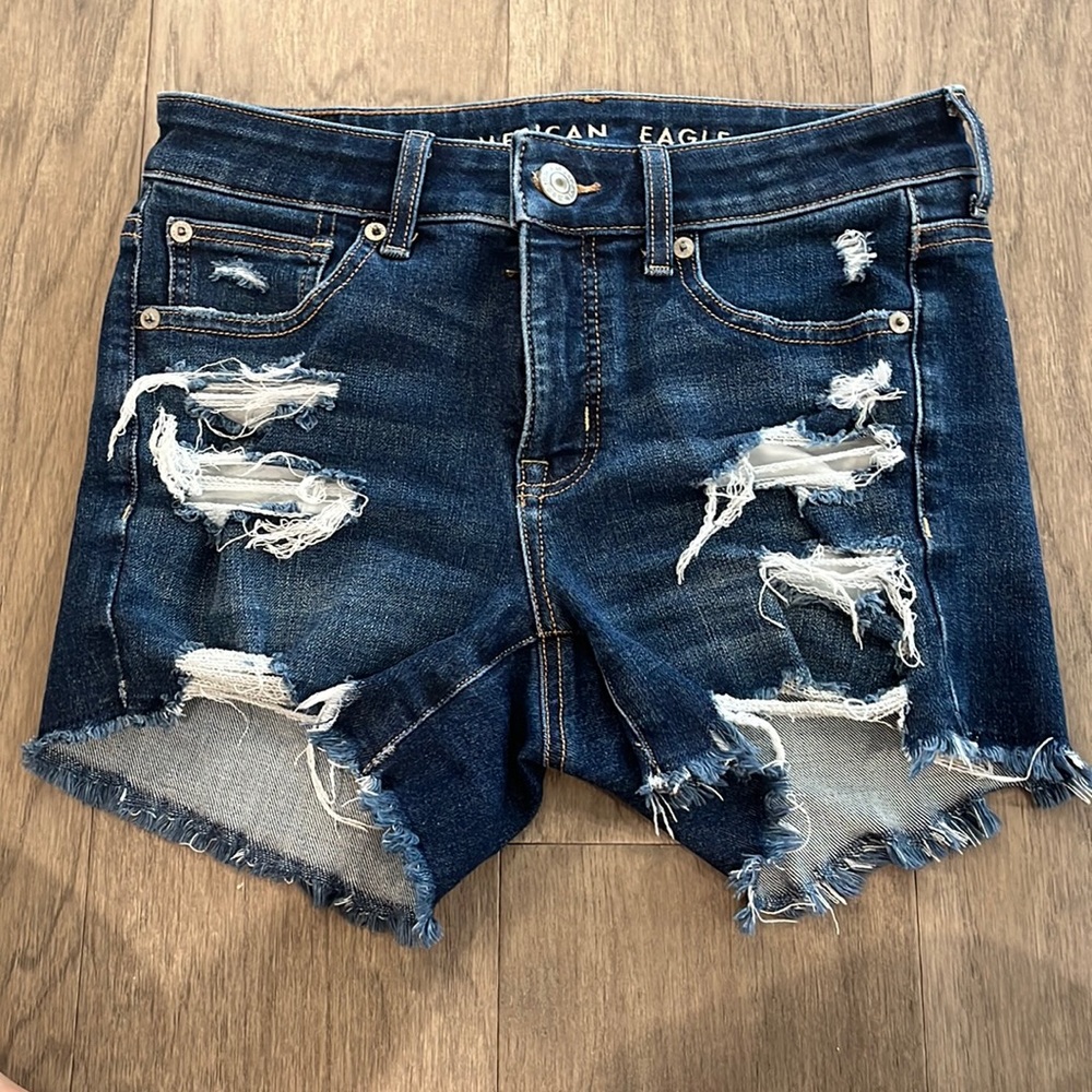 American Eagle Women’s Midi Cutoff The Dream Short 2